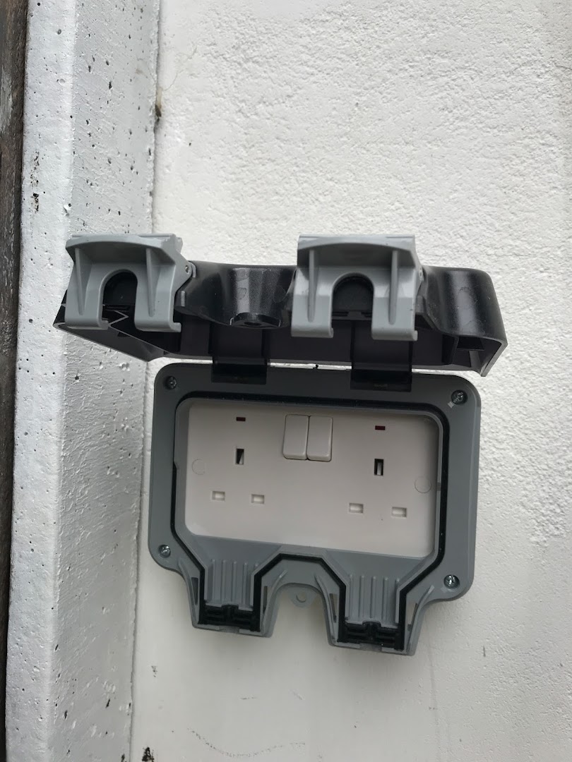 Sidcup Electrical & Building Company · Photos 12
